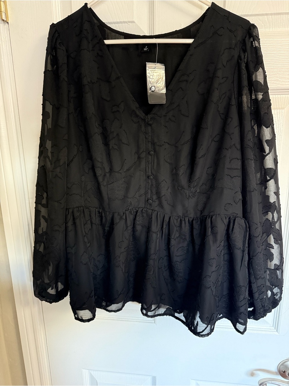 torrid size 2. Black V-Neck Peplum Blouse